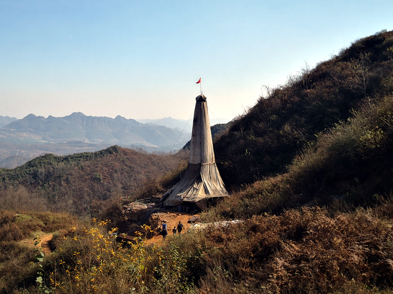 再出發(fā)，亮巖
